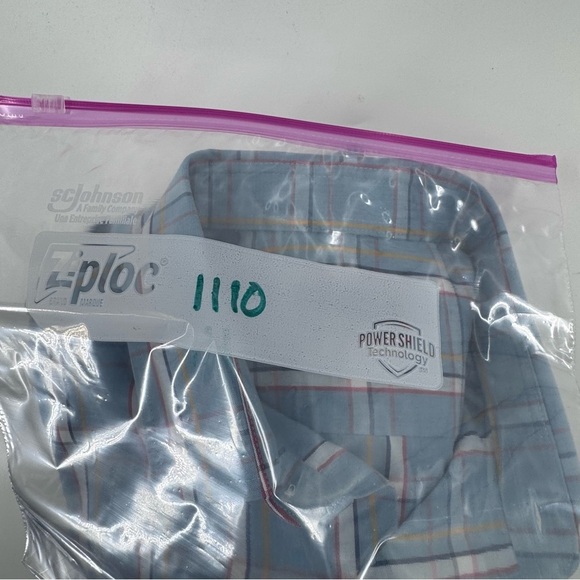 UNTUCKit Longsleeve Wrinkle Free Botton Down Shirt - Picture 7 of 7